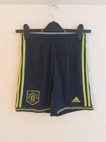 manchester united shorts