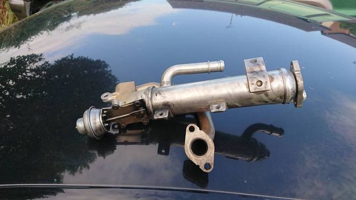 Audi a4 b7 driver side headlamp,headlights.breaking sline isofix lower trims seats boost pipe suspension parts clutch kits flayweel parcel shelf