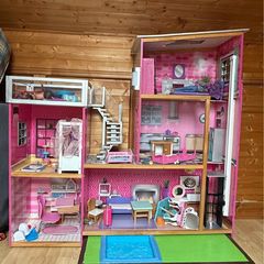 Doll house
