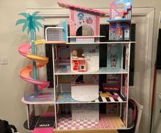 LOL  dolls house
