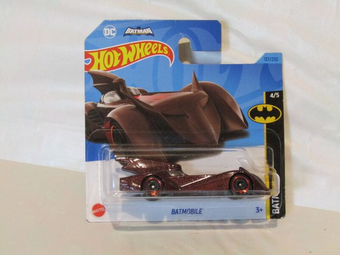 Hot Wheels Wine Batmobile Batman The Brave And The Bold Diecast Car Brand New Sealed
