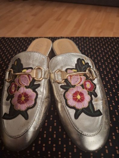 Ladies Loafers/Sliders .. Size: 5 UK .. 38 EU .. Price Drop