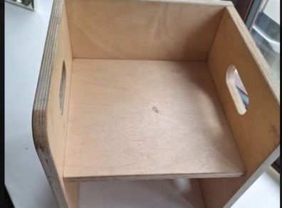Montessori chair