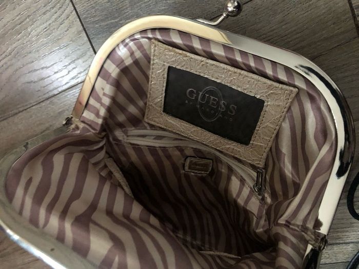 Guess wallet / purse