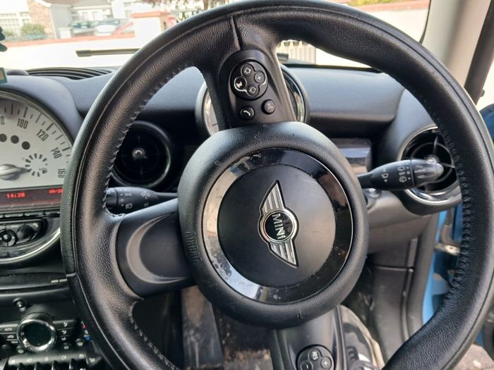 2013 MINI Cooper