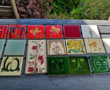 19 Art Nouveau tiles, beautiful and decorative,  D18 deliver 50e