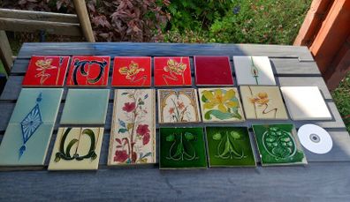 19 Art Nouveau tiles, beautiful and decorative,  D18 deliver 50e