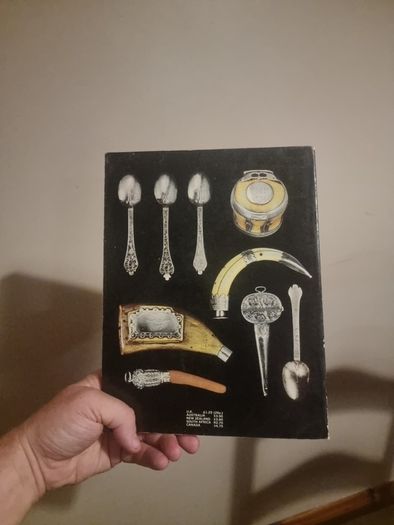 Investing in Silver - Softcover  Eric Delieb
