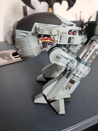 Hiya Toys RoboCop ED-209 1/18 scale figure