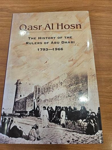 Qasr Al Hosn. The History Of The Rulers Of Abu Dhabi 1793-1966. By Dr Jayanti Maitra Afra Al-hajji. First Edition Hardback With Dustjacket In Good Condition.  See Photos For Same.