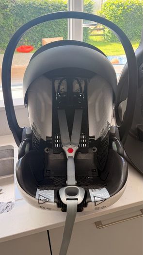 Cybex Cloud T i-Size Rotating Car Seat and Base - Sepia Black