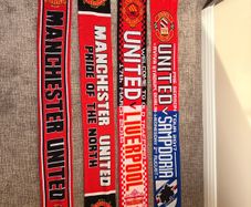 Man United match day scarves