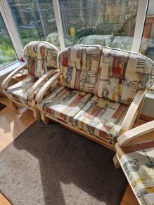 2 Seat Sofa & 2 Armchairs