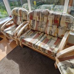 2 Seat Sofa & 2 Armchairs