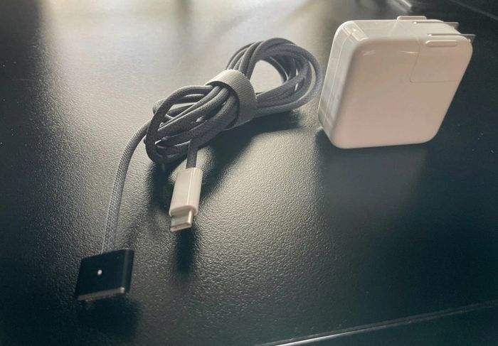 MacBook Air M4 13 2025