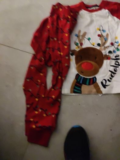 Christmas PJ's Age 6-7