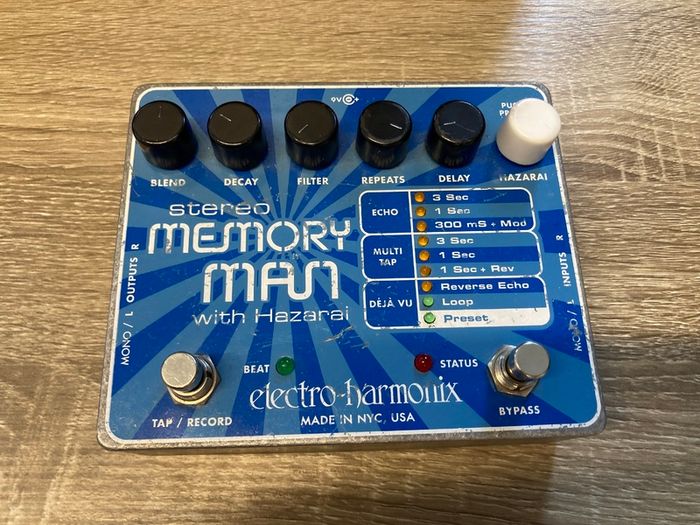 Electro Harmonix Memory Man with Hazarai