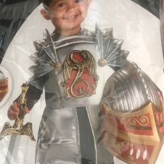 costume