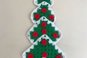 Christmas Tree Crochet Wall Hanging