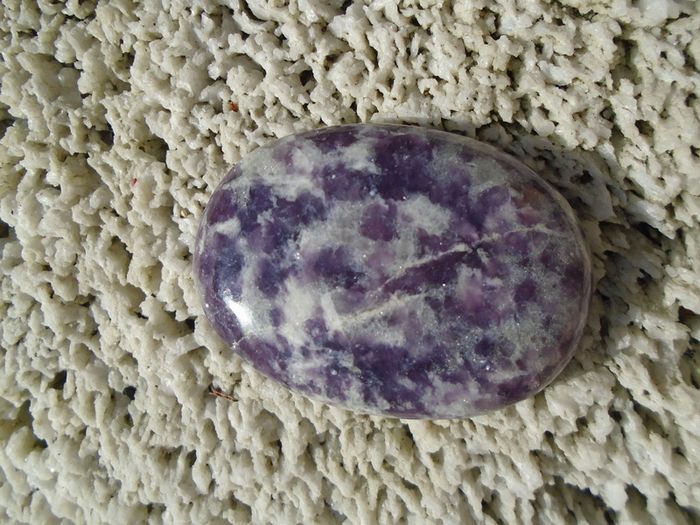 Lepidolite,Gemstones,Crystals,Cabochon,free postJewellery making supplies