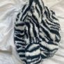Fluffy bucket hat Image 2