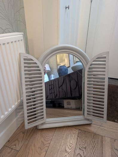 Neptune mirror