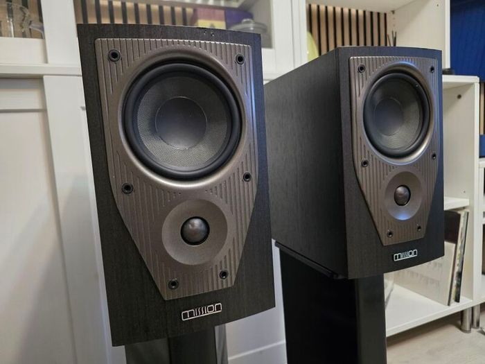 Mission M71 Bookshelf Speakers Quality hifi