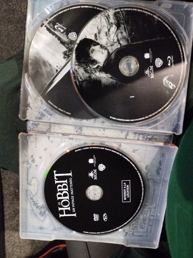The Hobbit blueray steelbook 3 discs..