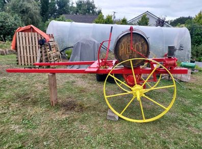 Vintage Pierce horse cart potato sprayer
