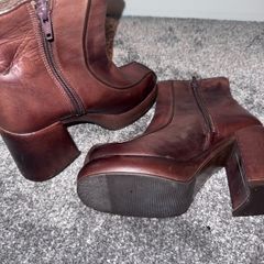 Tan Leather Platform Boots