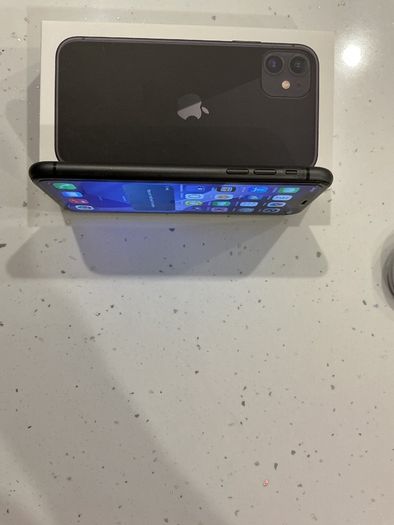 iPhone 11 Black - 89 percent battery health