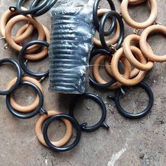 Curtain rings