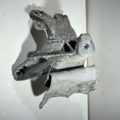 Audi A6 Engine Mount Bracket Right 8k0199308be 2.0 Diesel C7 2012 A3l2b214g