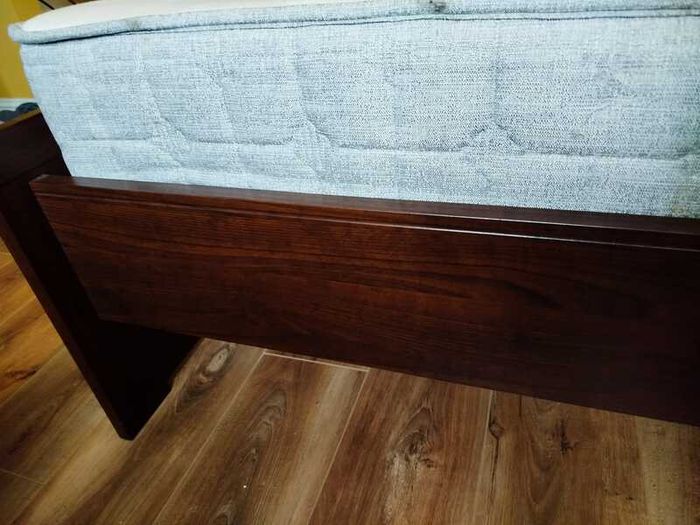King size bed