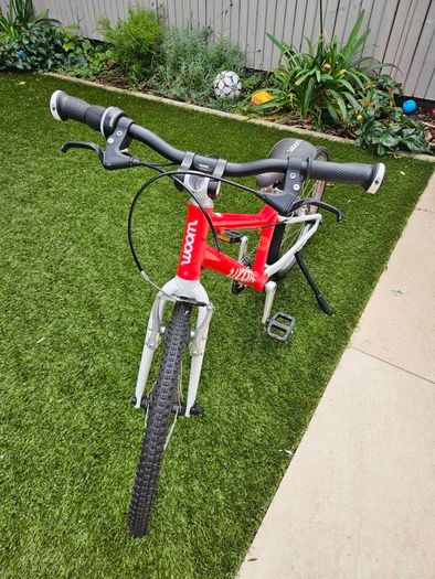 Red Woom 4 Kids Bike Barely Used for Boys and Girls