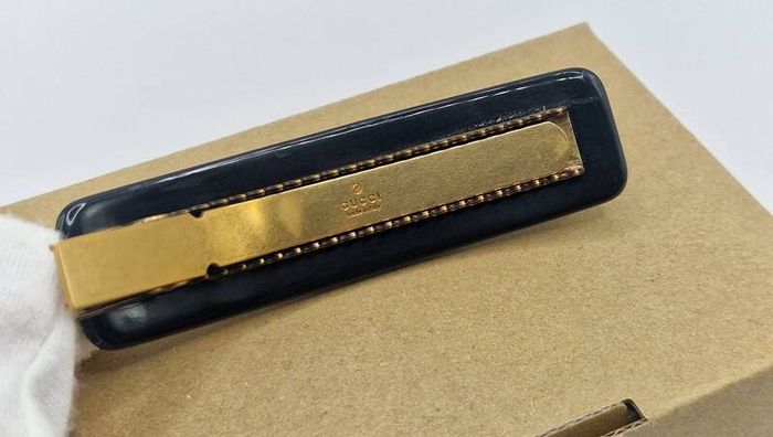 Gucci hairclip