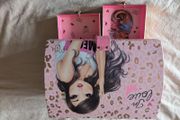 Top model jewllery box - pin opening, plays song