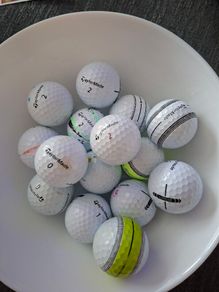15 Taylormade Golf balls