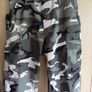 Mens Trousers Image 2