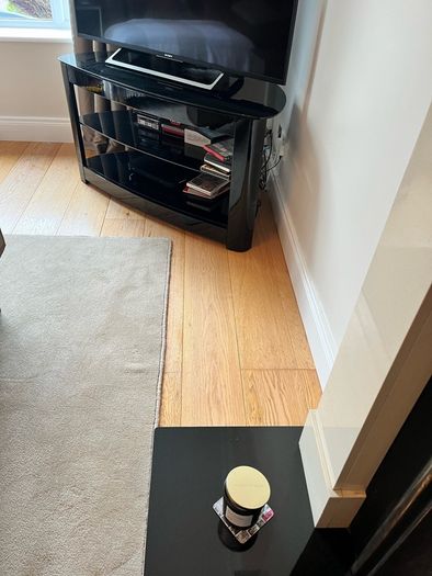 Corner TV Unit Free to go