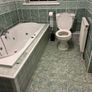Bathroom Suite Image 2