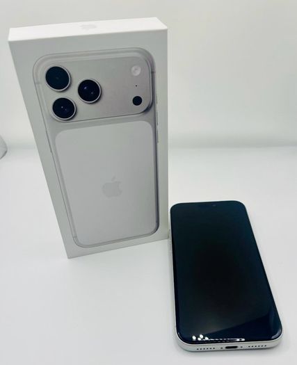 iphone 17 Pro Max Silver 256 GB " Mint "