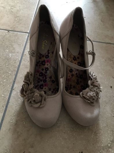 Rubyshoo ladies shoes size 7
