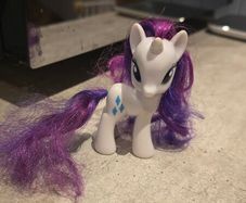 Rarity 3 inch Brushable MLP G4 My Little Pony 2010