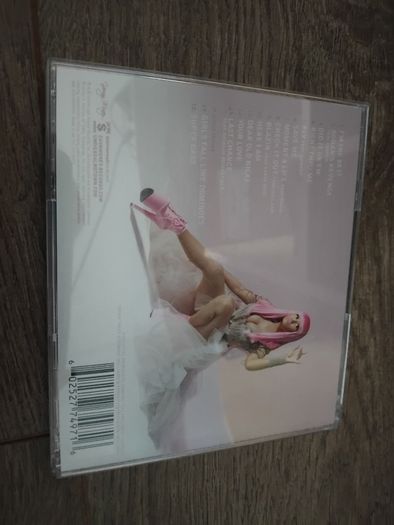 Nicki Minaj Pink Friday CD
