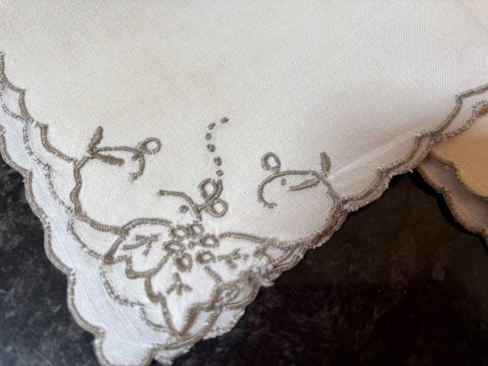 Vintage Set of 6 Embroidered Napkins