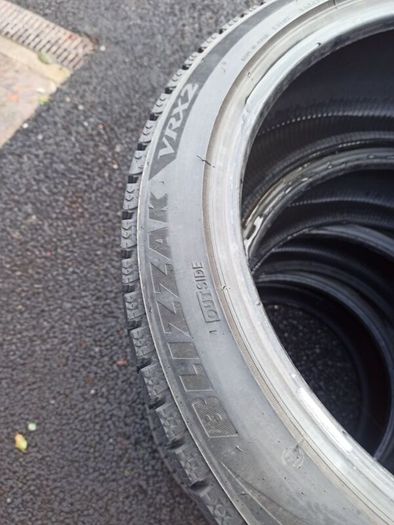 4 Winter Tyres 225 45 R18 Bridgestone