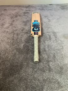 Gm cricket bat