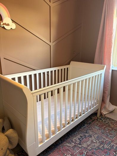 Mamas & Papas Mia Sleigh Cot Bed  White/Ivory