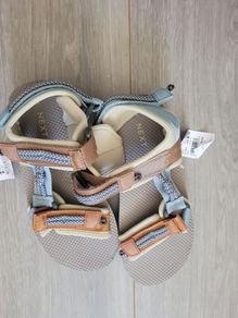 boys sandals